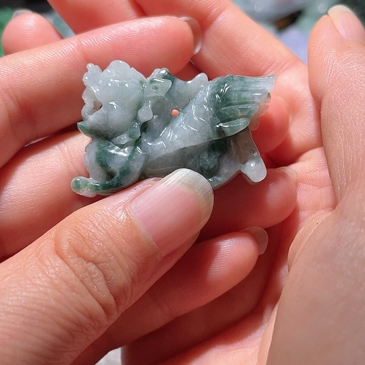 翡翠未镶嵌颈饰天然