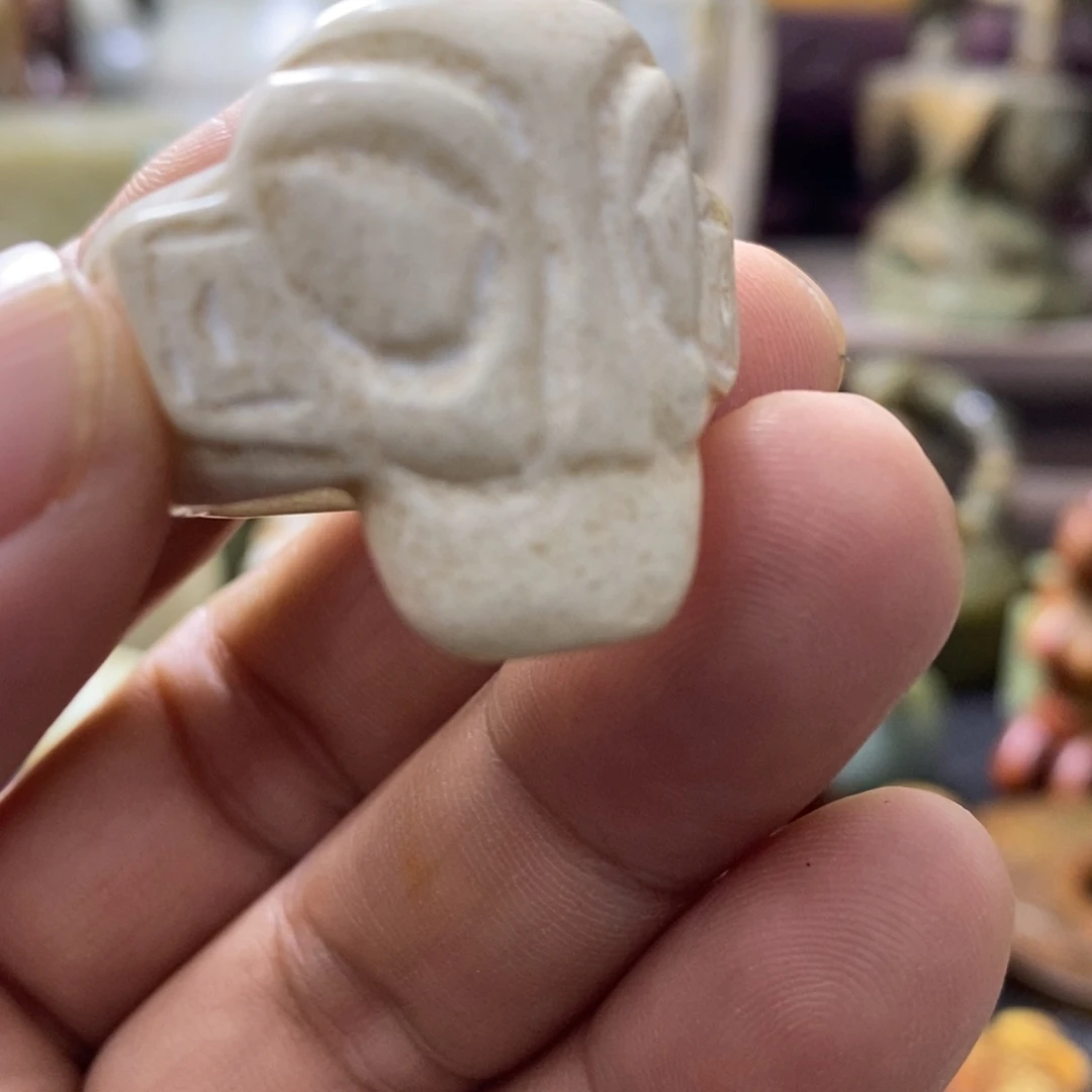 和田玉（糖玉）未镶嵌挂件