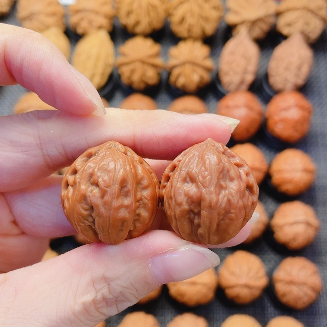 文玩核桃把件娃娃鱼