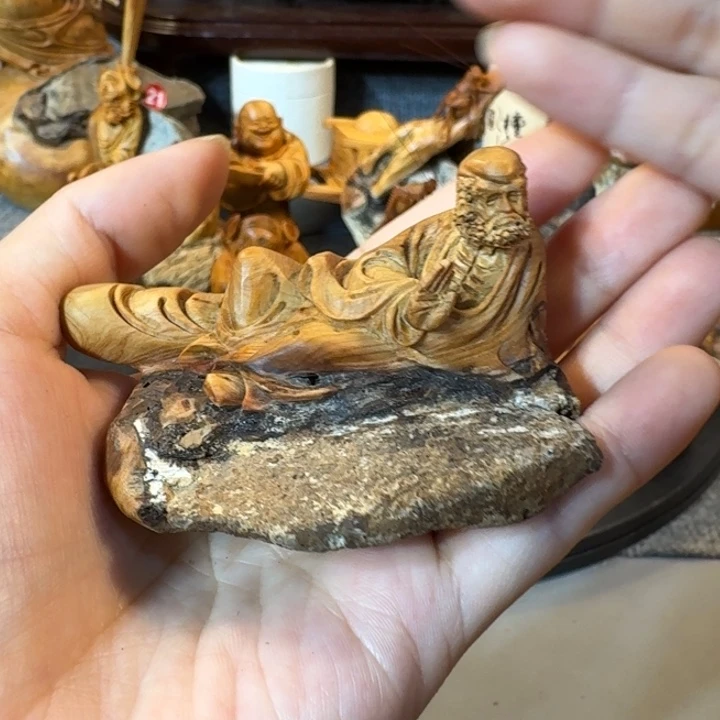 崖柏摆件手把件等