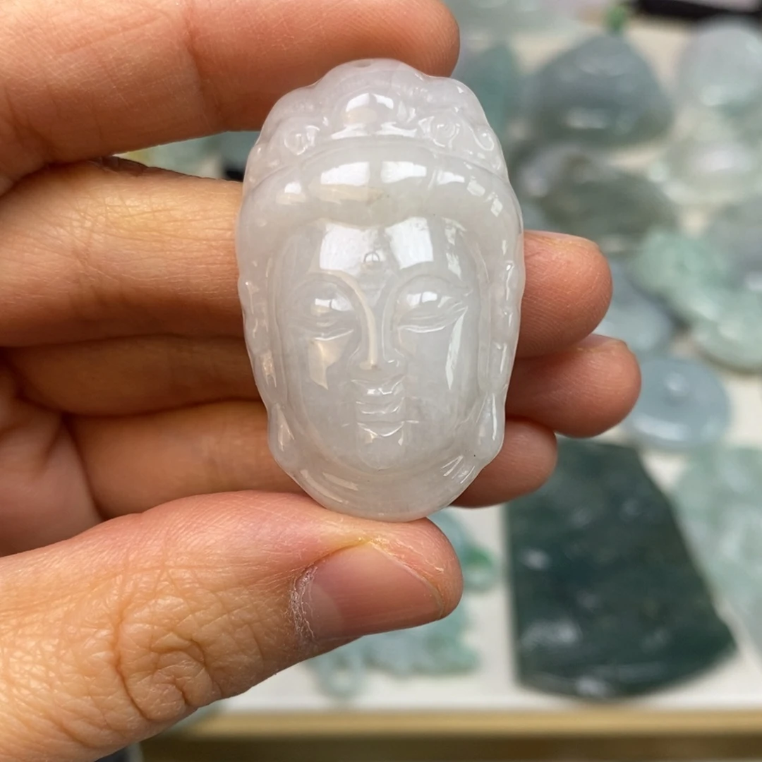 翡翠颈饰未镶嵌观音