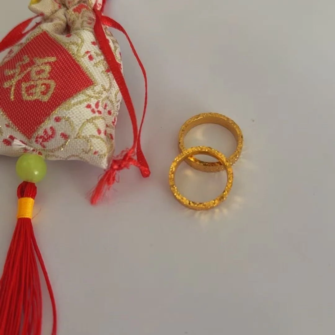 铜合金戒指 铜合金戒指金色定制三面爆闪碎冰冰戒指