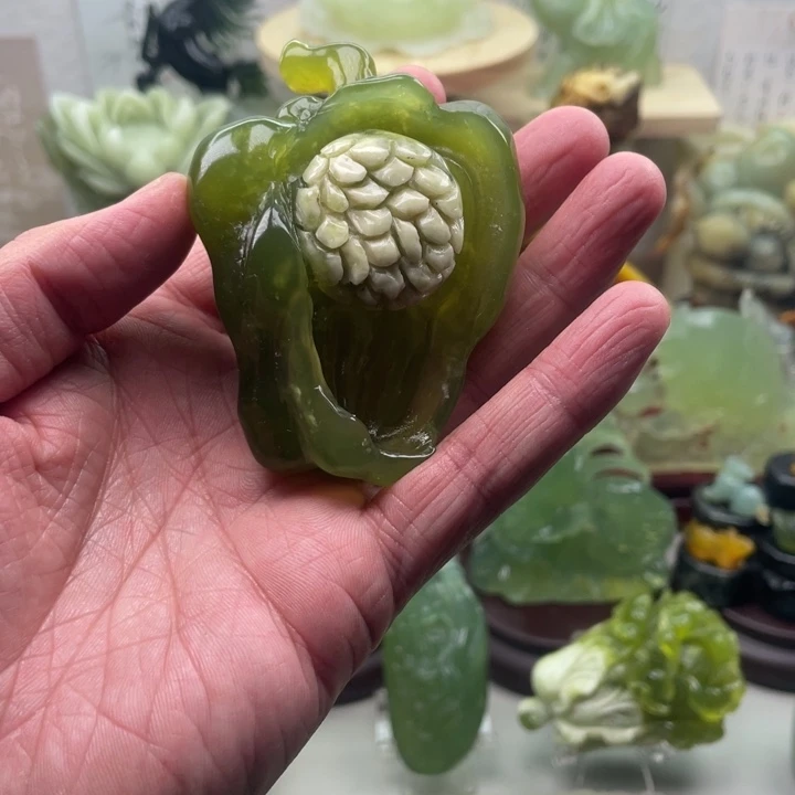 蛇纹石玉未镶嵌四大名玉手把