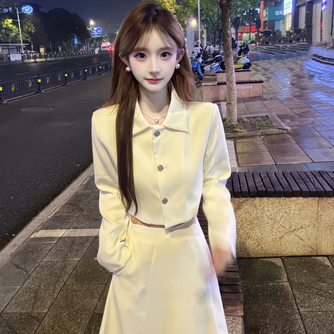 【研系优雅高级千金感白色小香高腰裙套装】