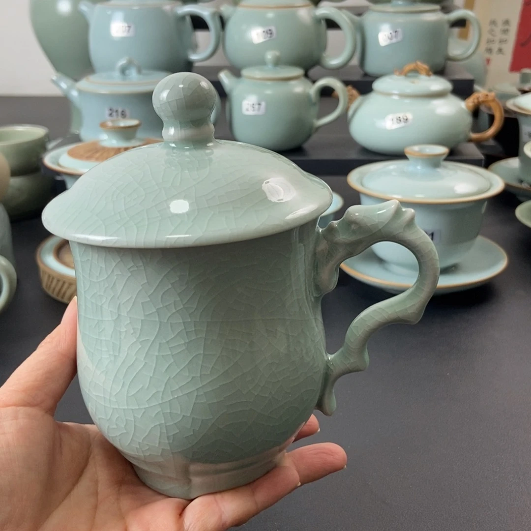 粉青釉水办公杯一级