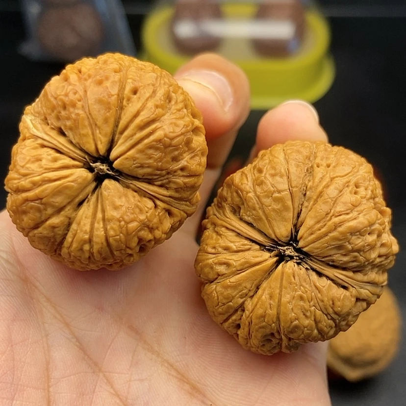 【闪购商品】把件文玩核桃37尺蛇皮球