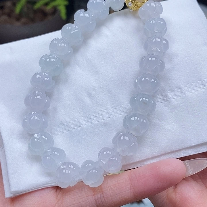 翡翠挂件未镶嵌珠链