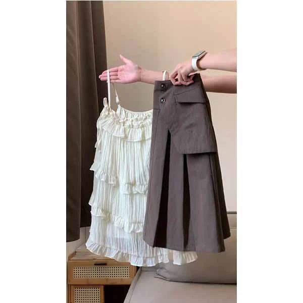 荷叶边吊带背心女夏2025年新款甜美宽松显瘦减龄上衣短裙两件套