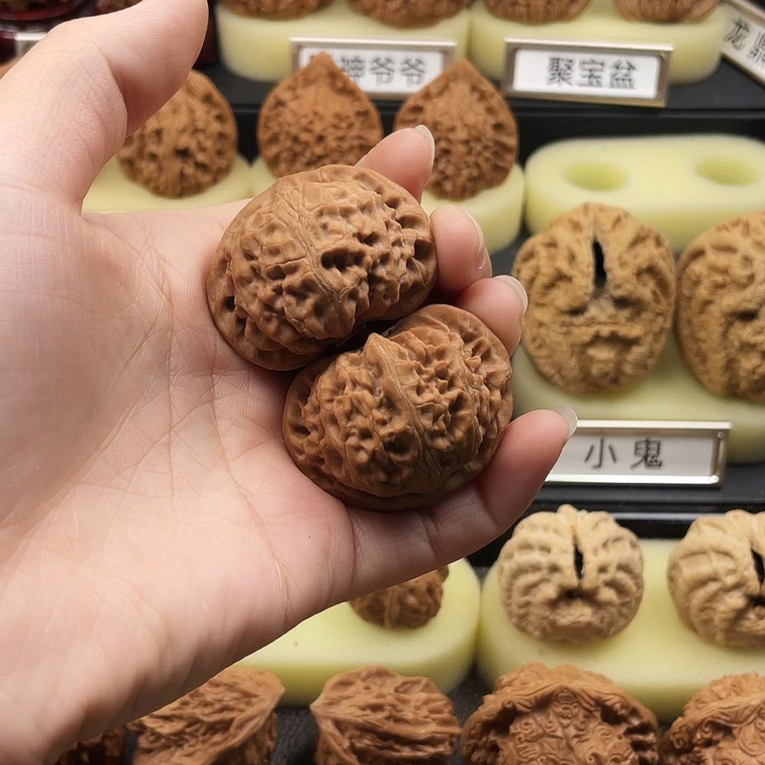 文玩核桃把件s***e宫灯903