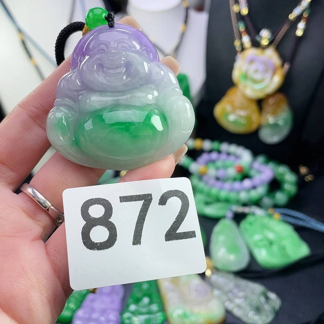 翡翠未镶嵌吊坠(赠链)