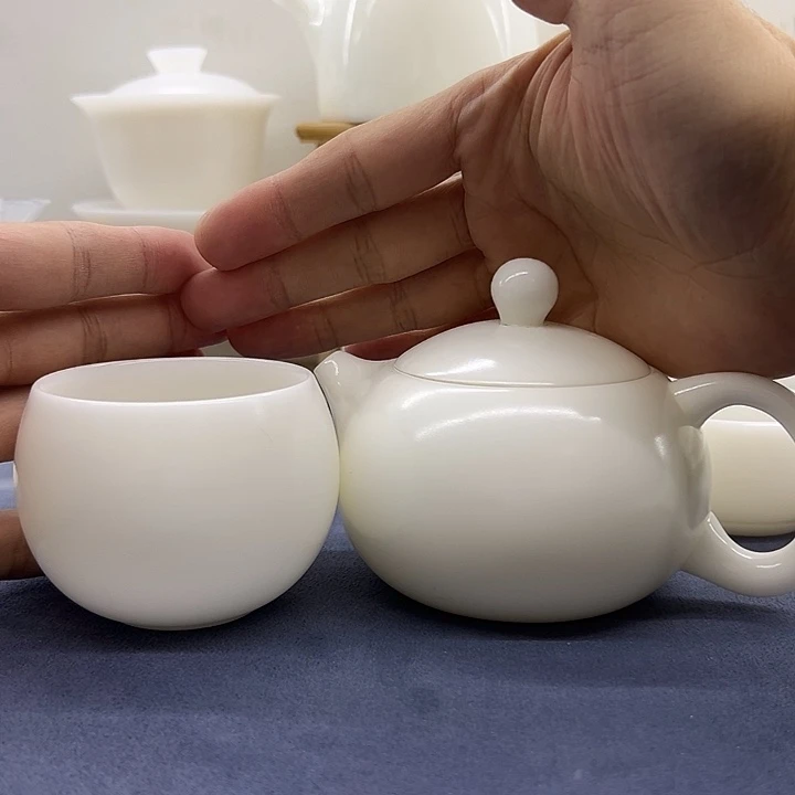 ****伟陶德化冰种玉瓷西施壶