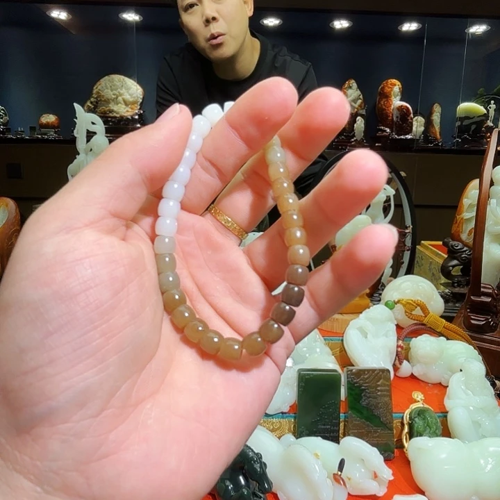 和田玉（糖玉）未镶嵌手链