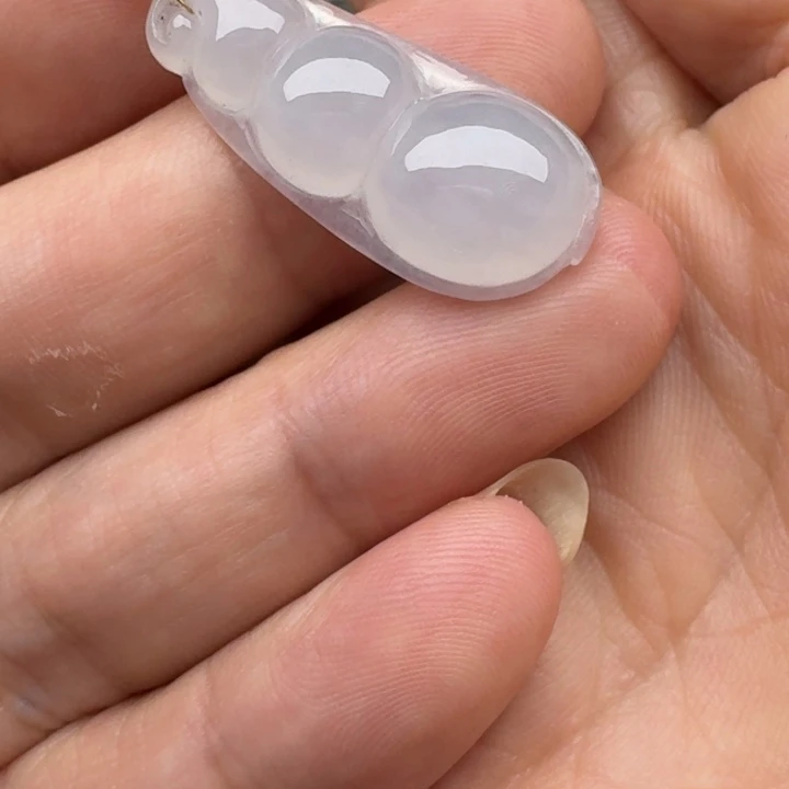 《***》吊坠(不含链)18K金镶嵌翡翠