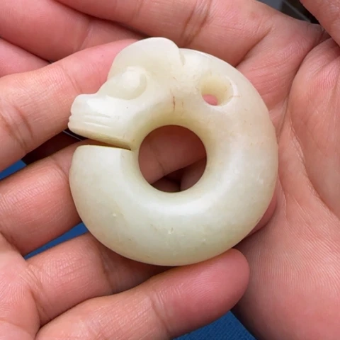 和田玉（糖玉）未镶嵌挂件