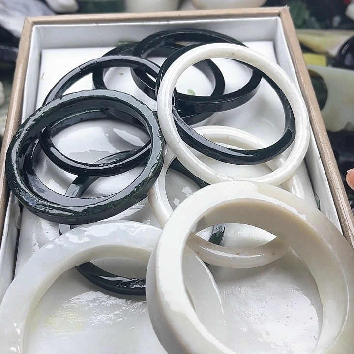 和田玉（糖玉）和田玉边角料9K金镶嵌芊**指