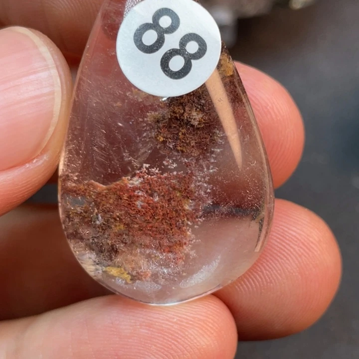 水晶颈饰未镶嵌民*