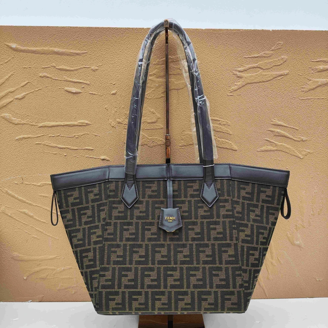 未使用 FENDI/芬迪  /KIKI/单肩包/18485869