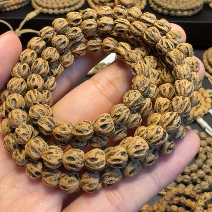 L***i柏香籽/百香籽吊坠红油皮深坑乱鬼