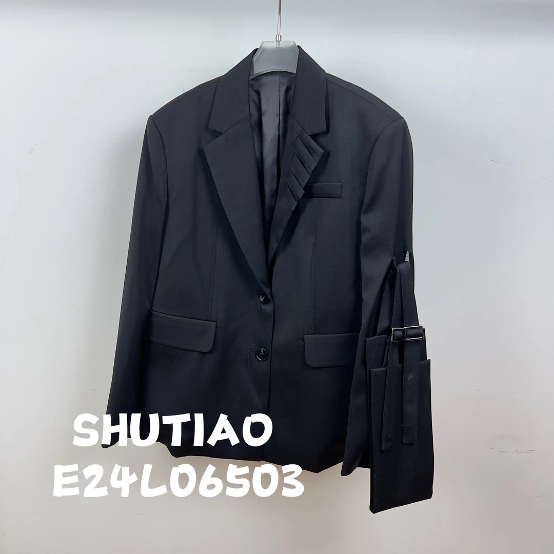 【SHUTIAO】2024秋冬：新款小众设计款外套E24L06503