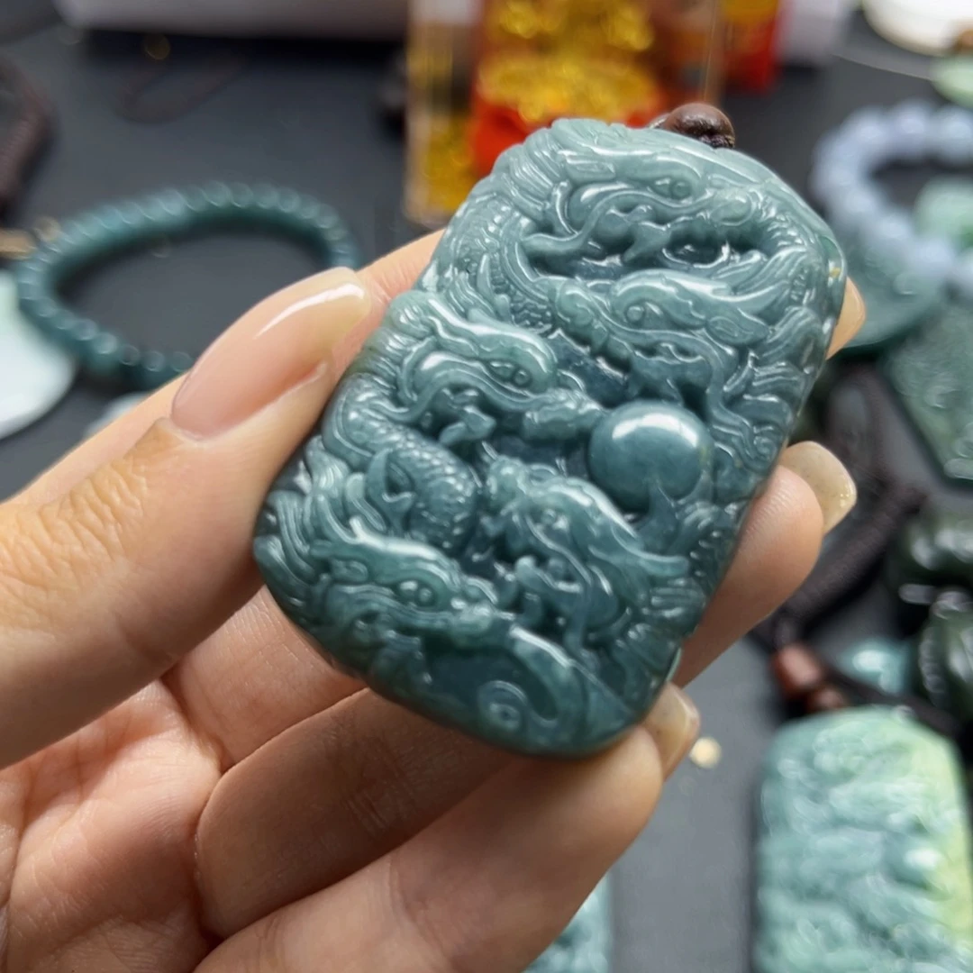 翡翠颈饰未镶嵌江****1翡翠