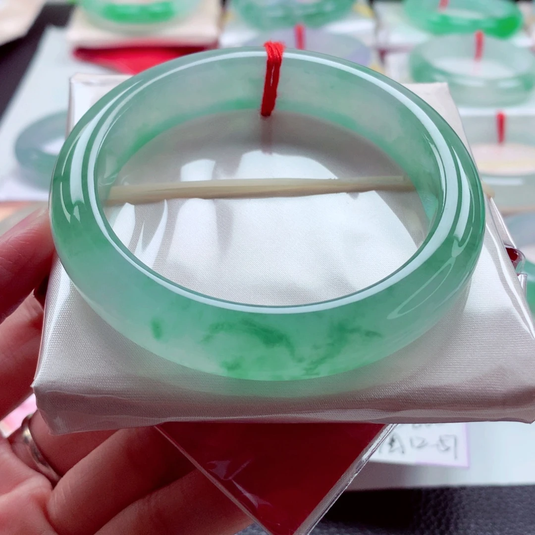 广***河未镶嵌手镯翡翠分单1A