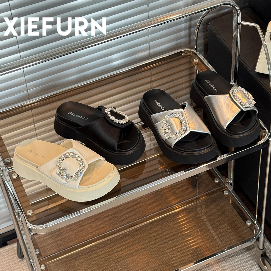 XIEFURN/鞋夫人厚底拖鞋女夏外穿2025新款水钻凉拖鞋休闲一字拖