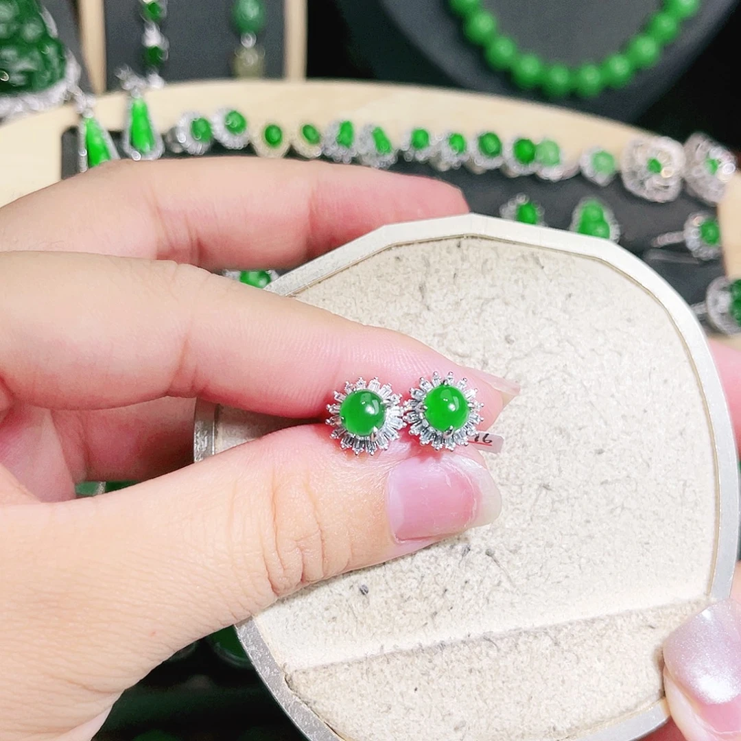 翡翠未镶嵌吊坠(不含链)裸石