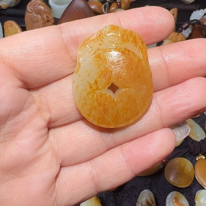 未镶嵌和田玉车挂