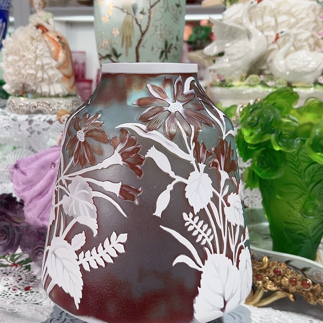 陶瓷格雷雕刻花瓶活动款Y142