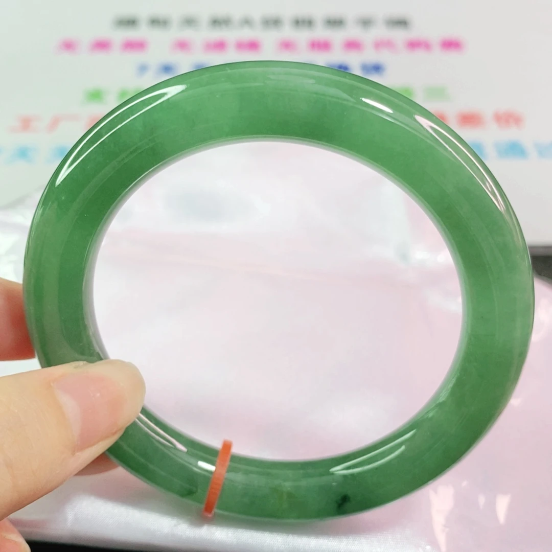 翡翠手镯未镶嵌56.2圆条