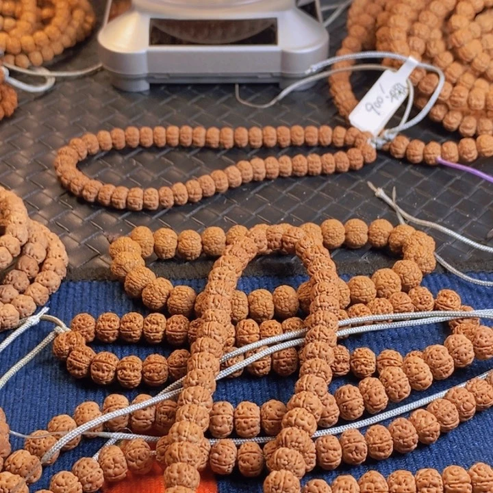 大叶紫檀（黑酸枝木类）一**山