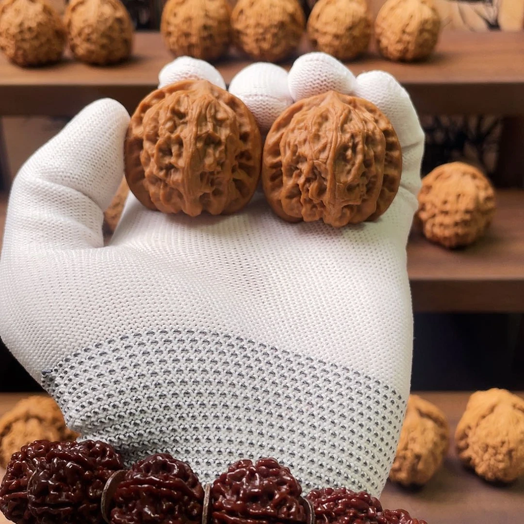 文玩核桃吊坠野狼全品