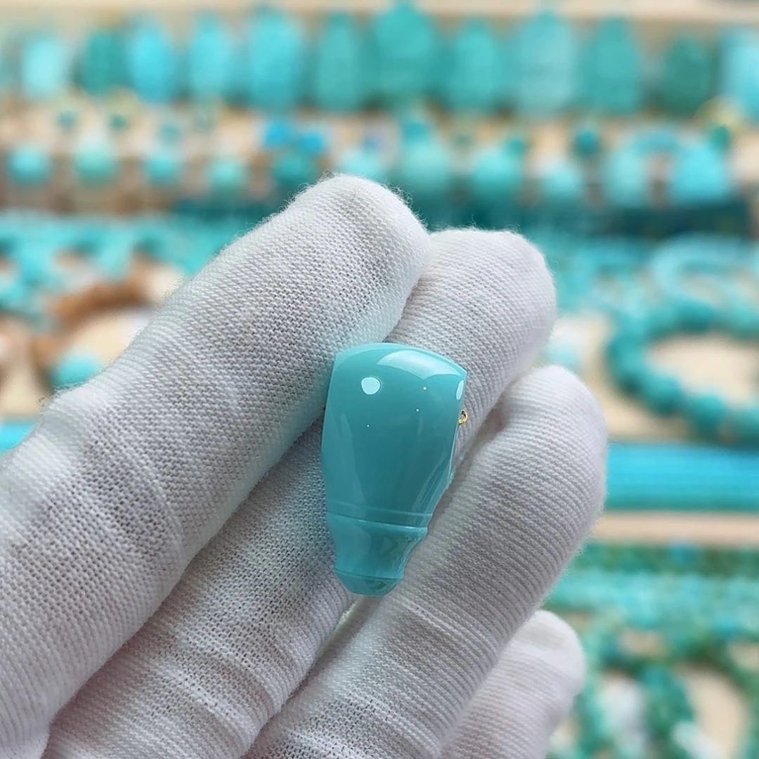 绿松石18K金镶嵌珠宝奇石