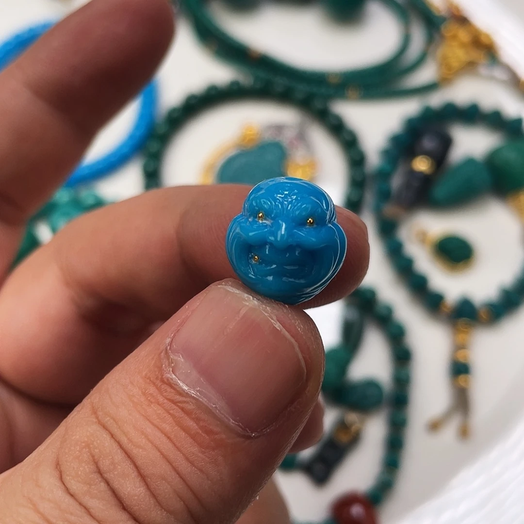 绿松石未镶嵌原矿绿松石