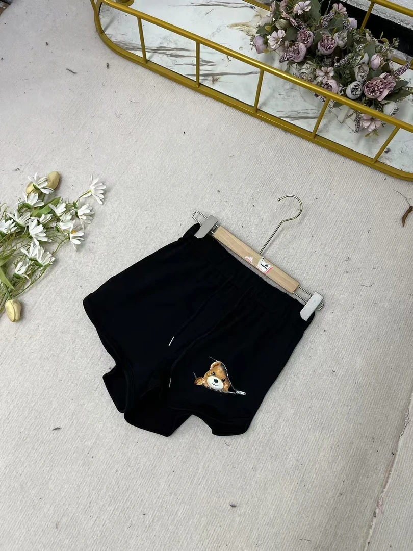 唯琳剪标   8仓B5-3-64-29款   黑色熊猫印花休闲短裤