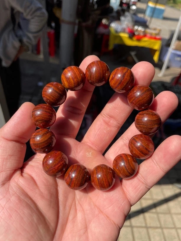 海南黄花梨新干料手串1.8单圈