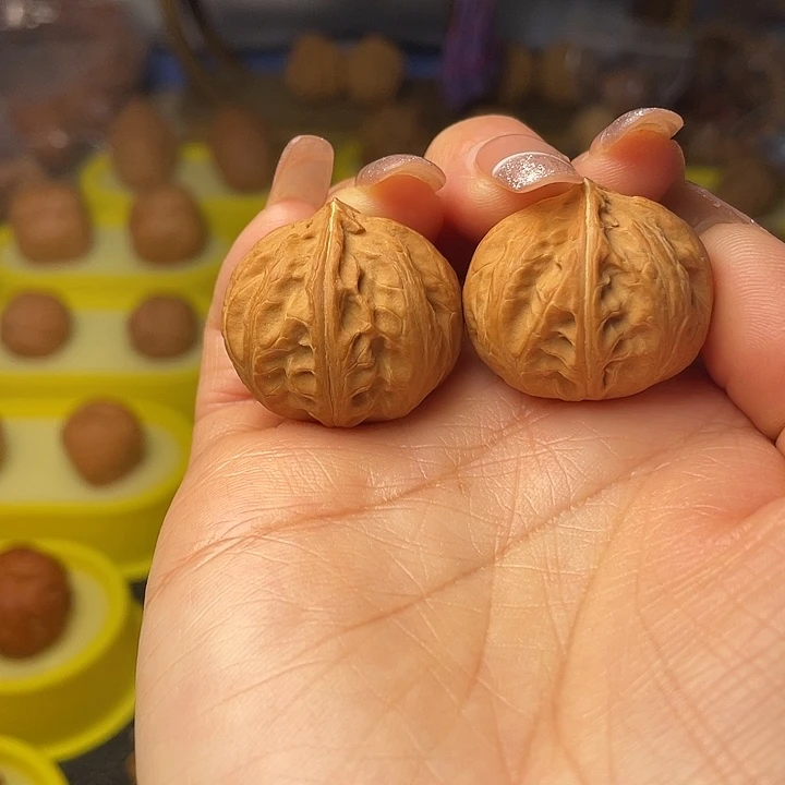 文玩核桃吊坠西瓜纹
