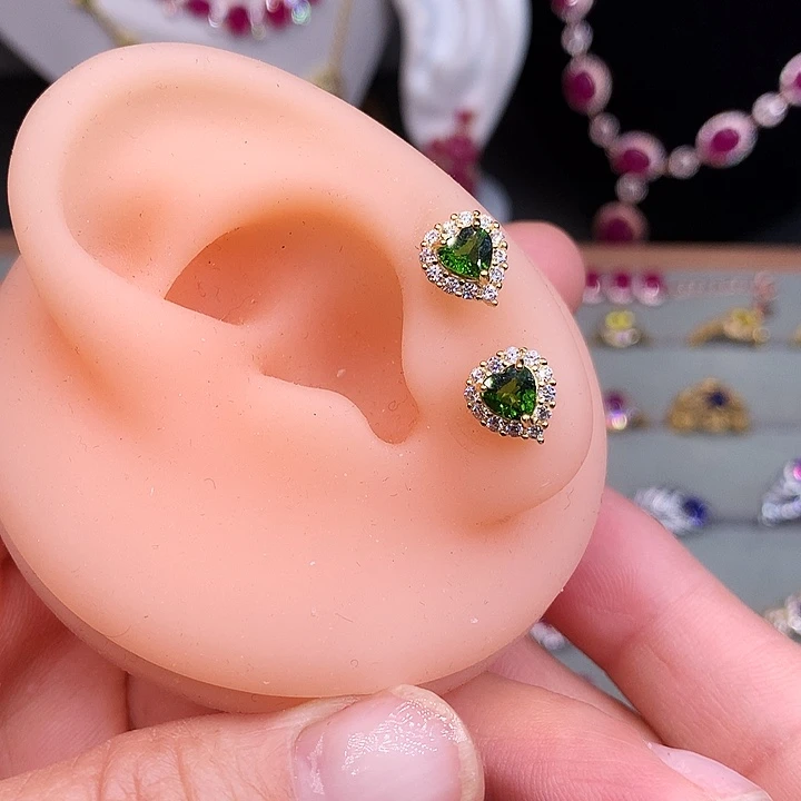 透辉石耳钉银S925镶嵌