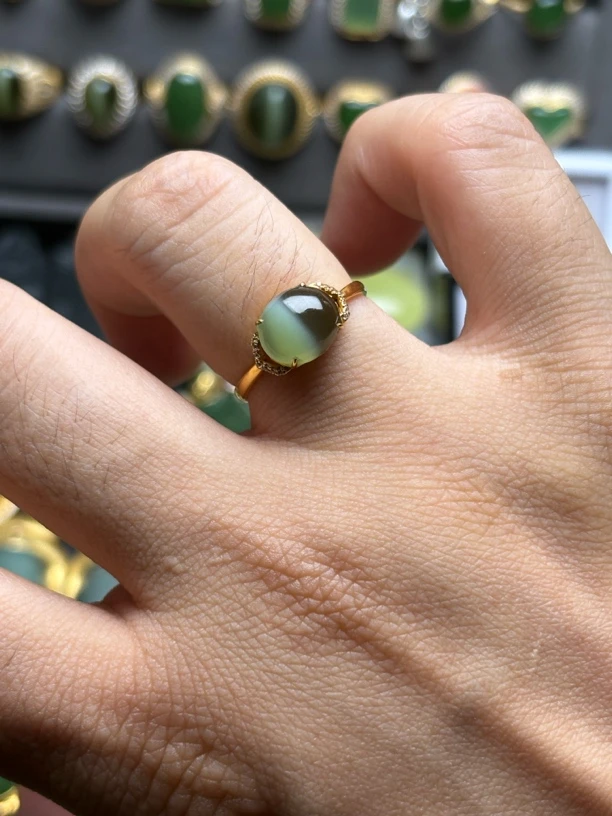 18k金镶 和田玉猫眼戒指（圈口15）