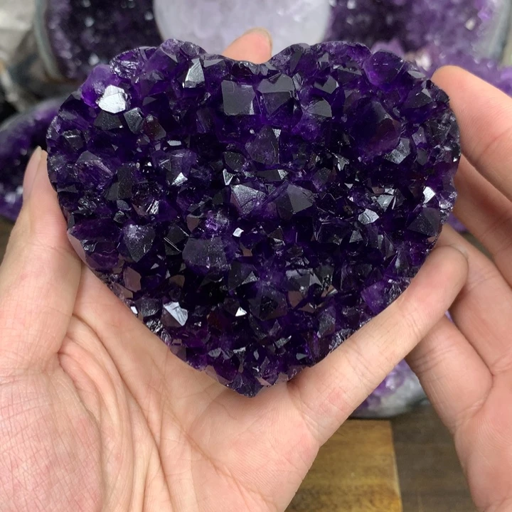 未镶嵌水晶大型摆件（非配饰）