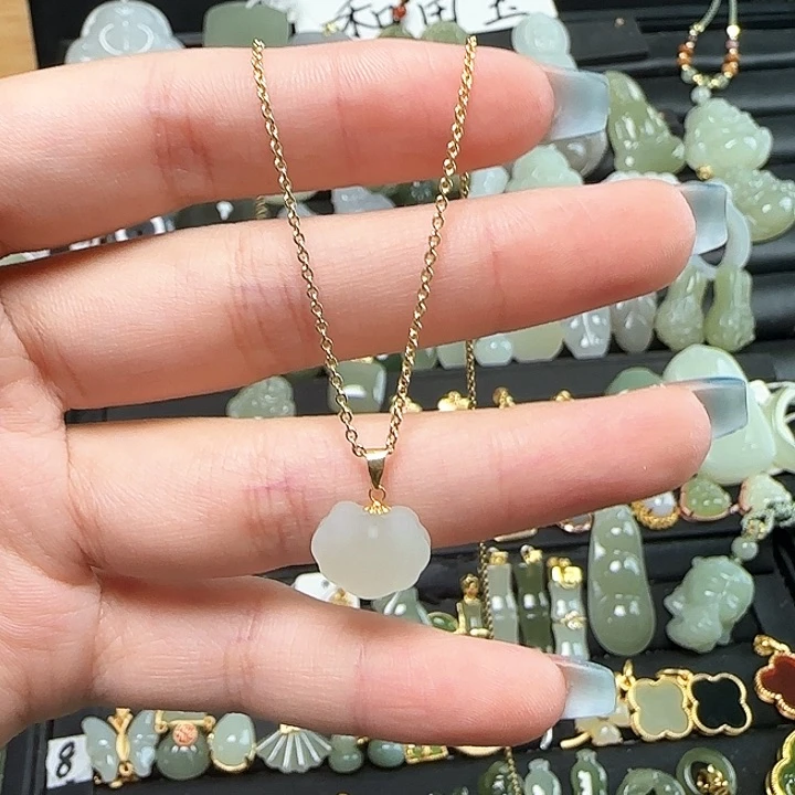 和田玉18K金镶嵌颈饰送链子送绳