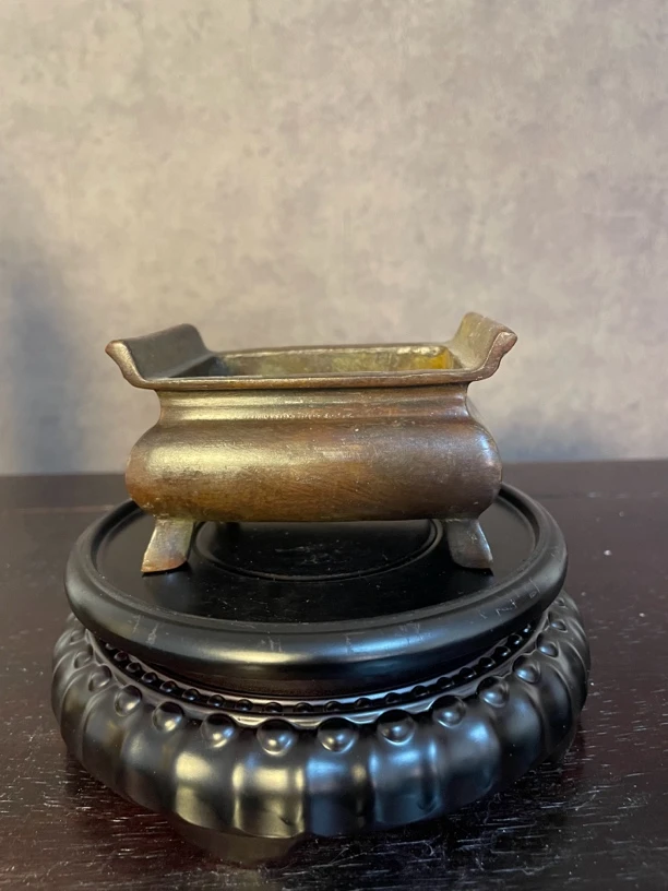 紫铜香炉 长度11厘米左右 宽6厘米左右