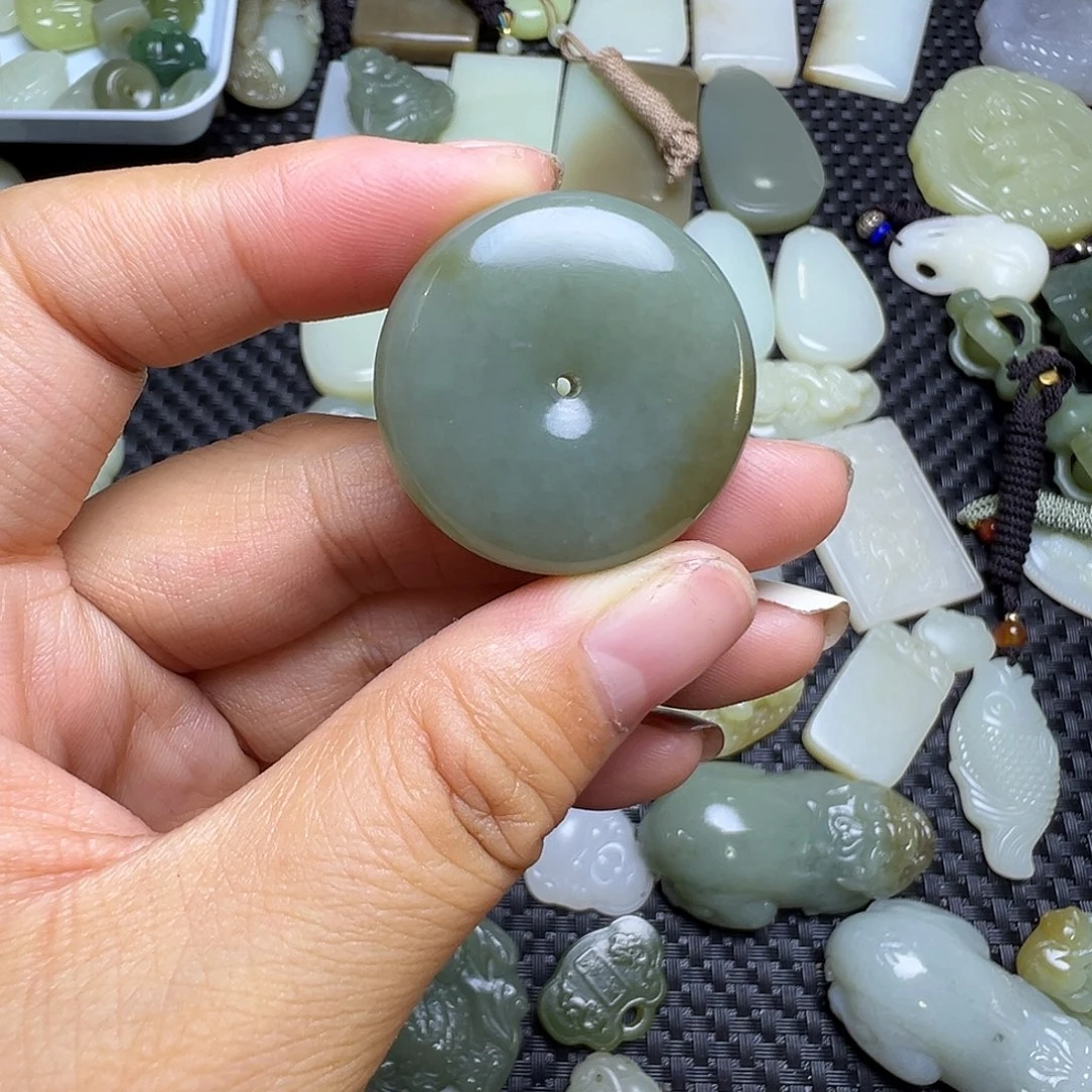 和田玉未镶嵌吊坠(不含链)卡30
