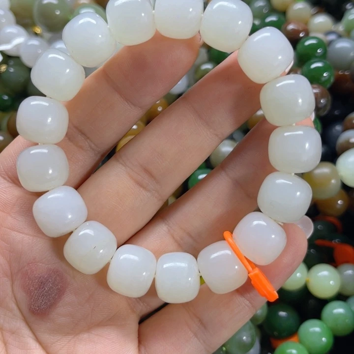 手串未镶嵌和田玉