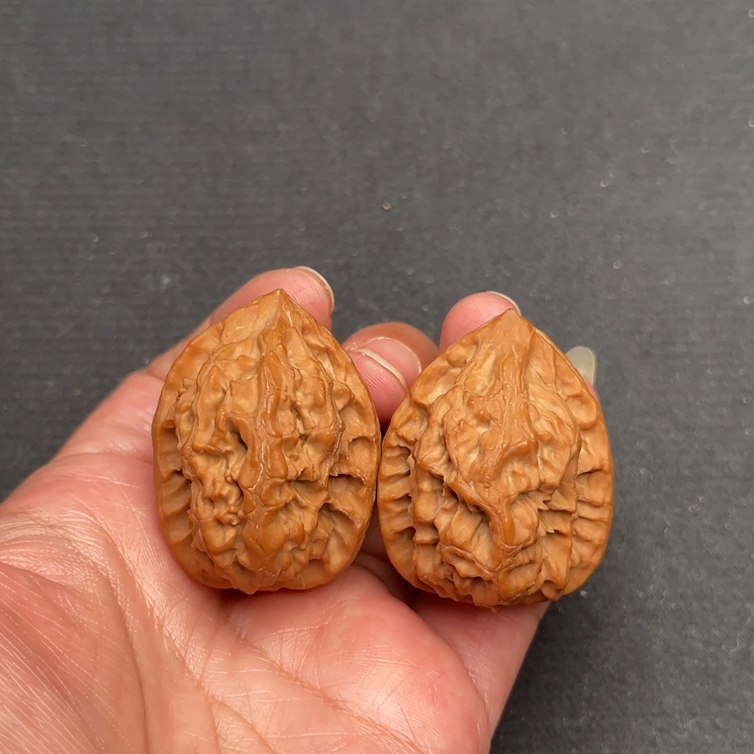 桃核把件33×37×43全品头茬无药十三陵鸡心XM3562