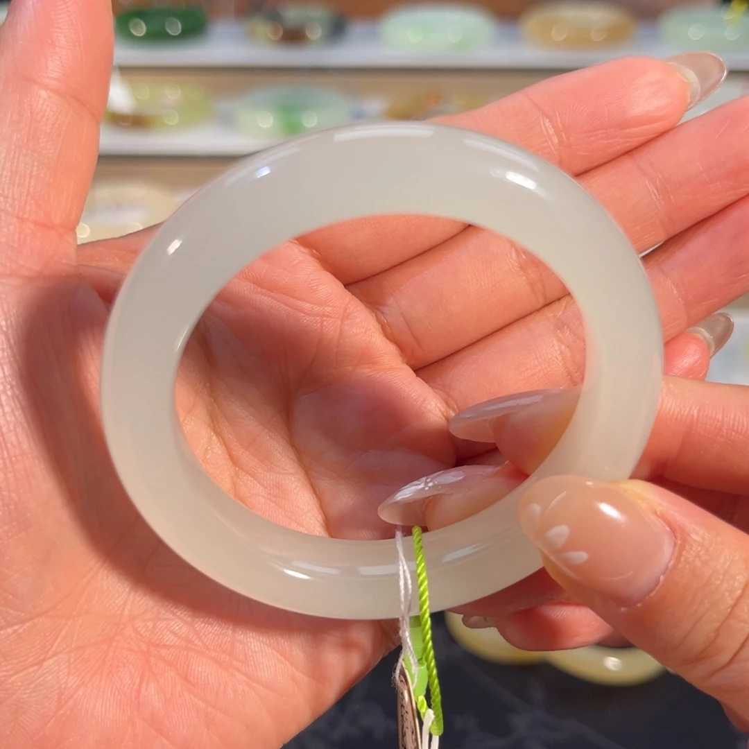 和田玉未镶嵌手镯荧光白月光52