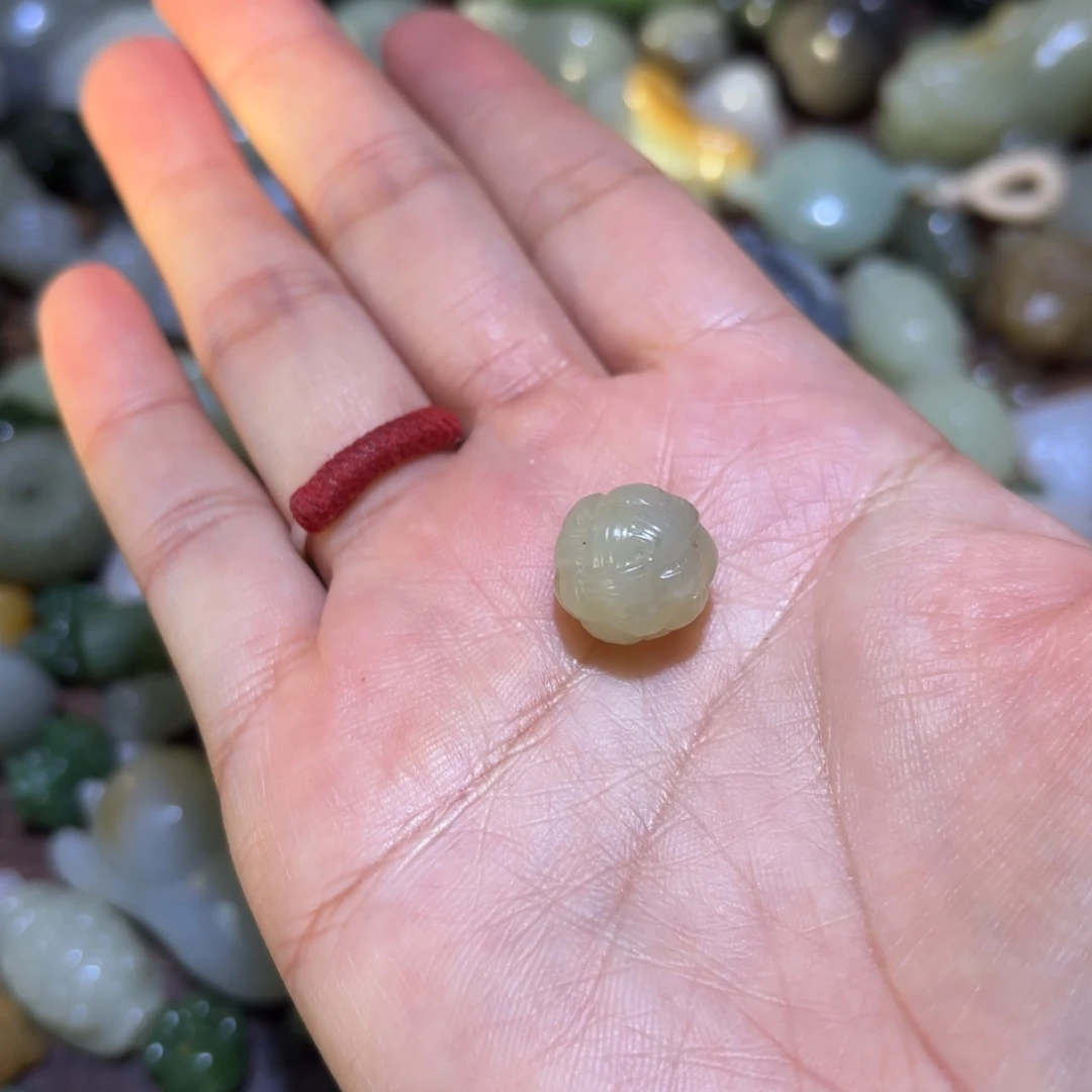 和田玉未镶嵌珠宝半成品