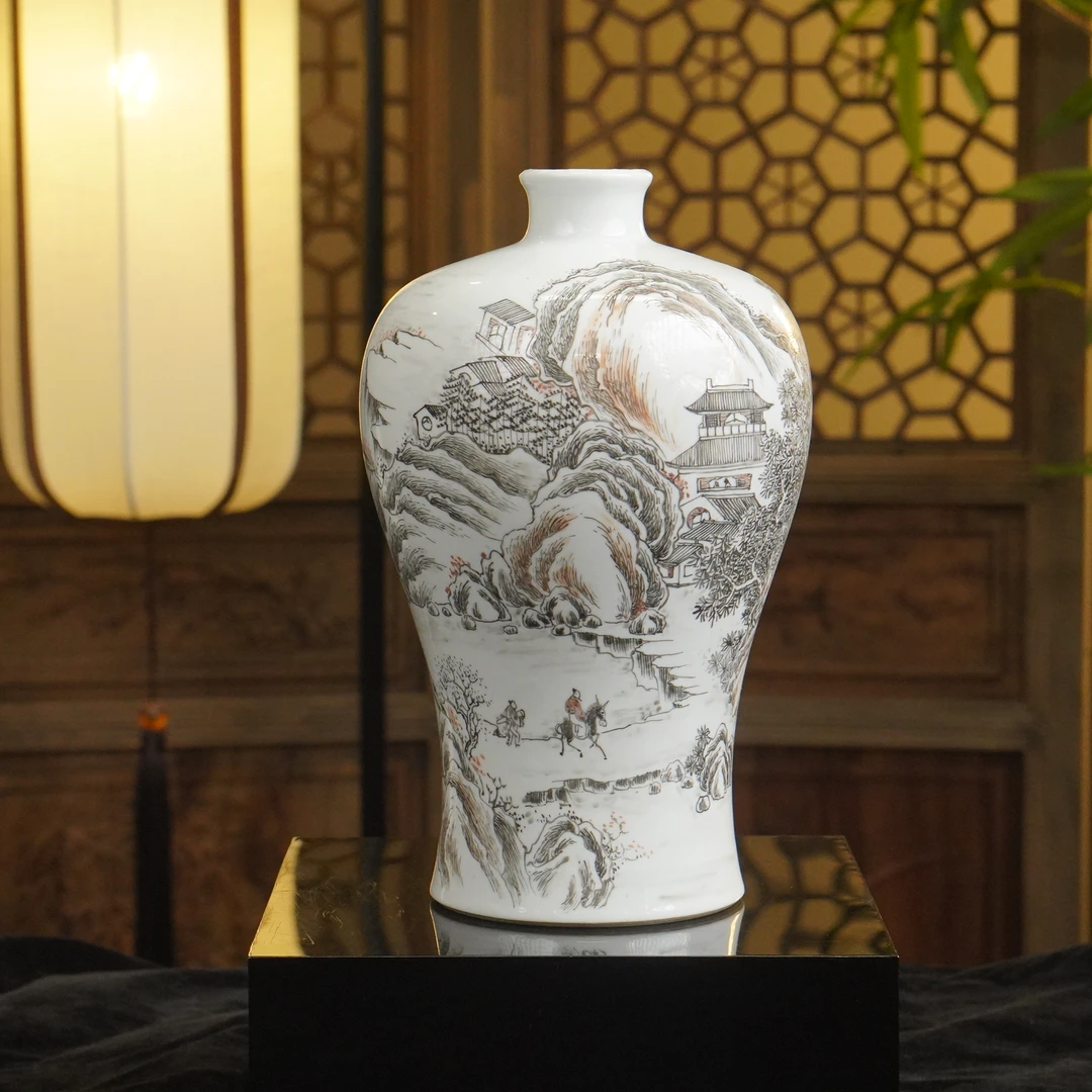 墨彩山水人物梅瓶（高24cm）