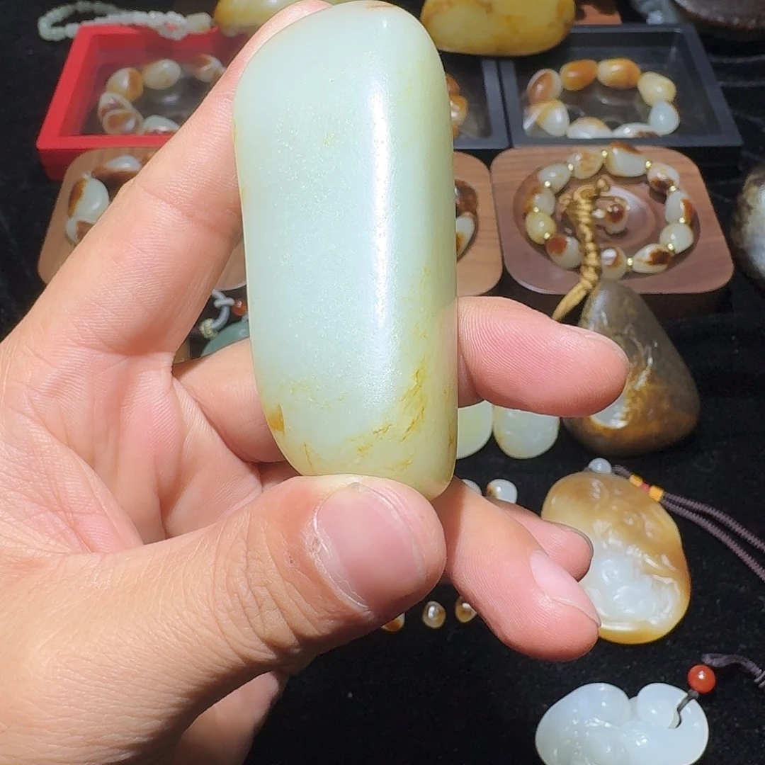 和田玉（子料）未镶嵌挂件
