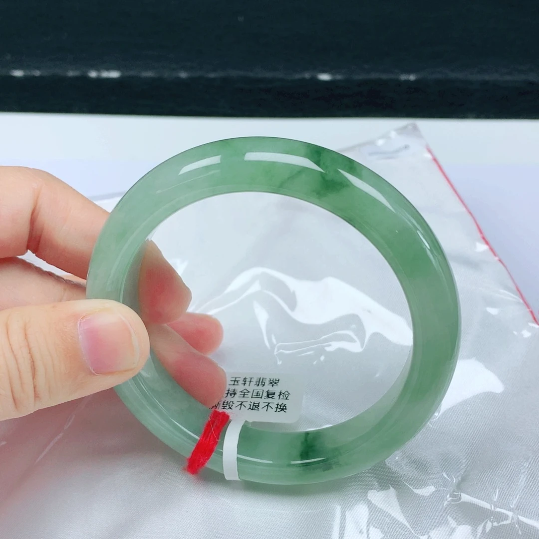翡翠未镶嵌手镯58
